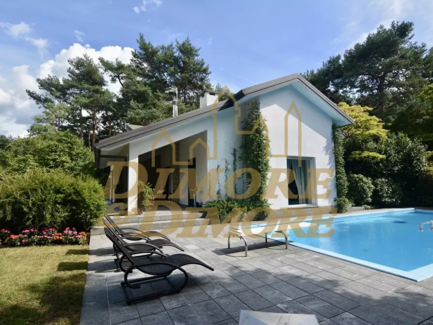 Immagine 10 di Villa in vendita  a Ranco