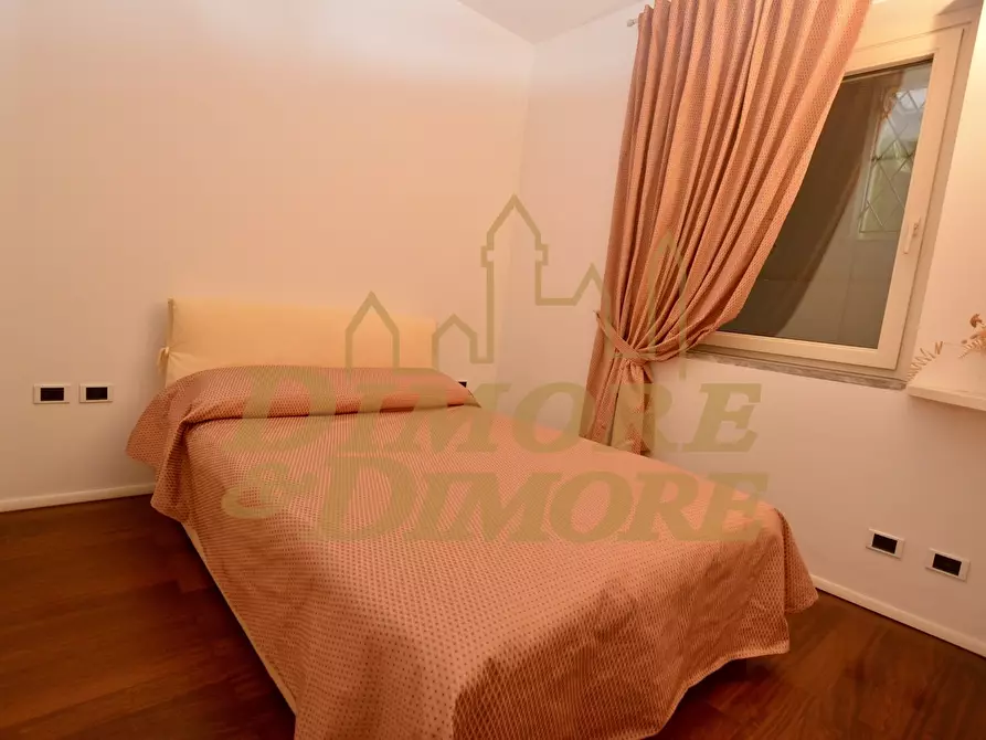 Immagine 39 di Villa in vendita  a Ranco