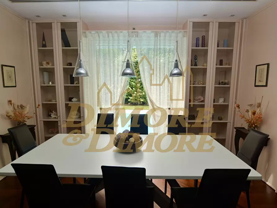 Immagine 62 di Villa in vendita  a Ranco