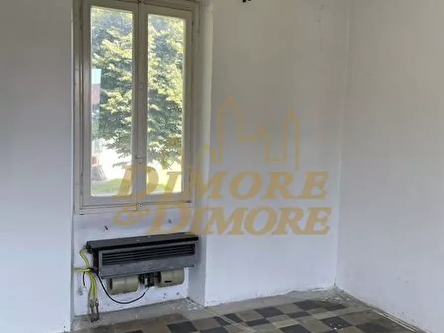 Immagine 28 di Casa bifamiliare in vendita  a Taino