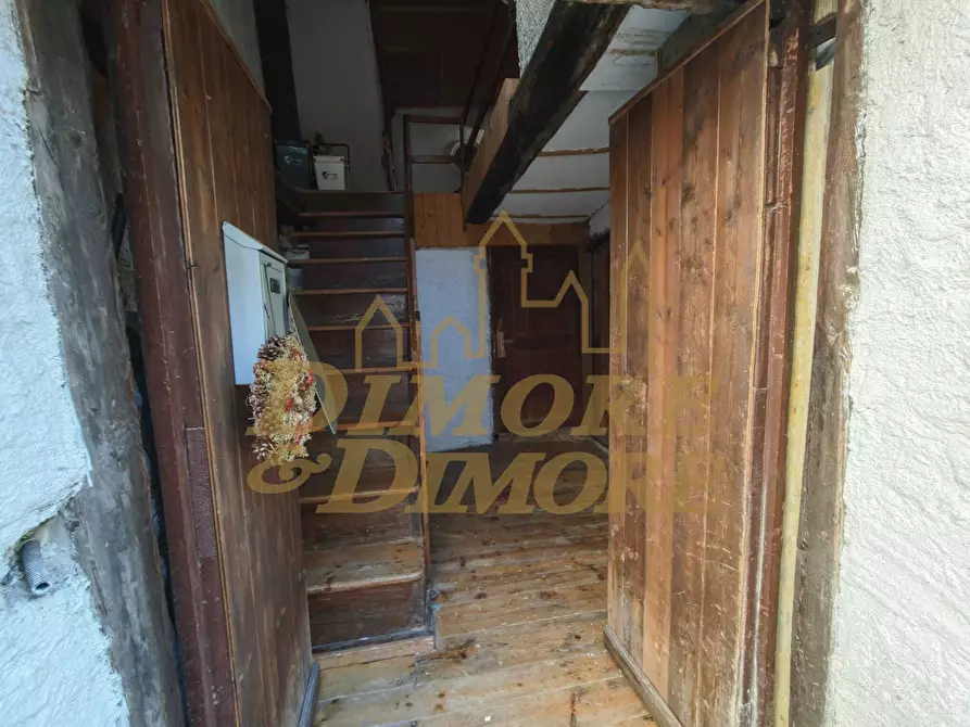 Immagine 19 di Trilocale in vendita  a Craveggia