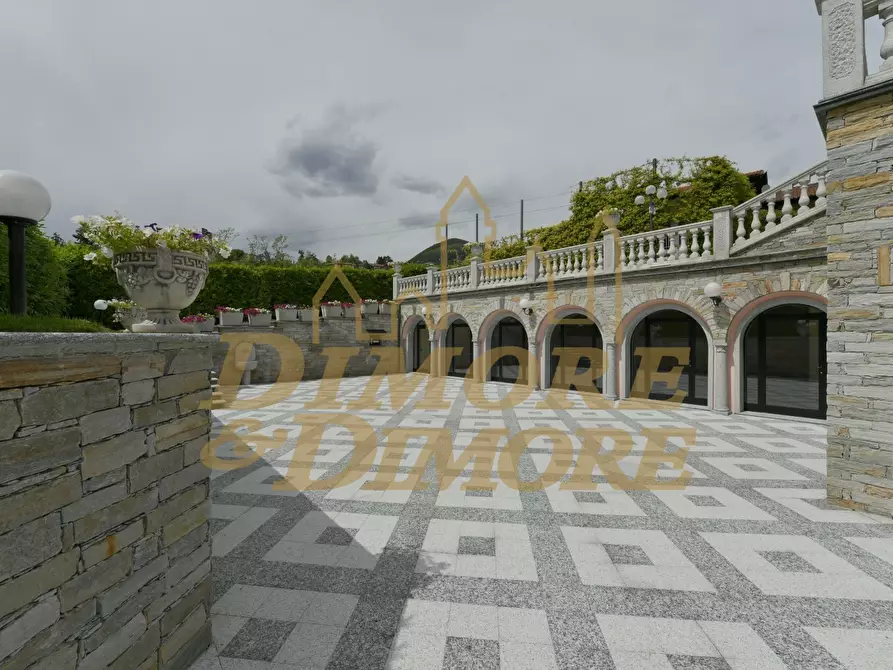 Immagine 28 di Villa in vendita  a Verbania