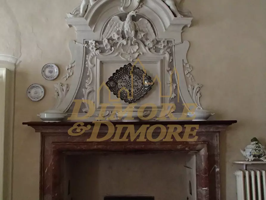 Immagine 41 di Villa in vendita  a Varese