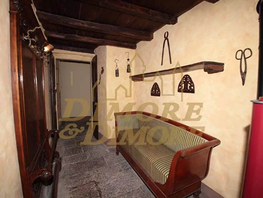 Immagine 49 di Villa in vendita  a Varese