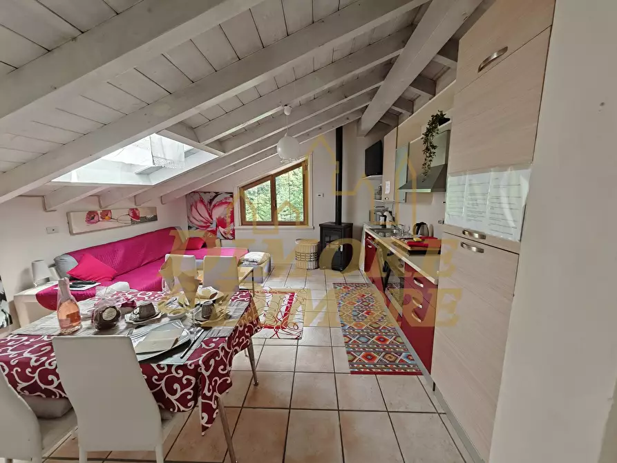 Immagine 19 di Villa in vendita  a Cannobio