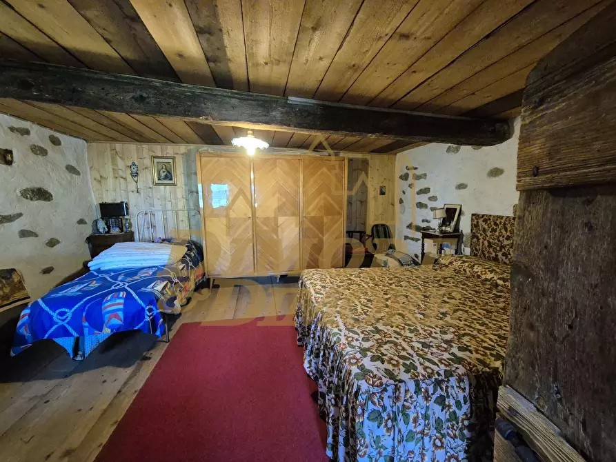 Immagine 19 di Porzione di casa in vendita  in Ronchi Dentro a Vanzone Con San Carlo