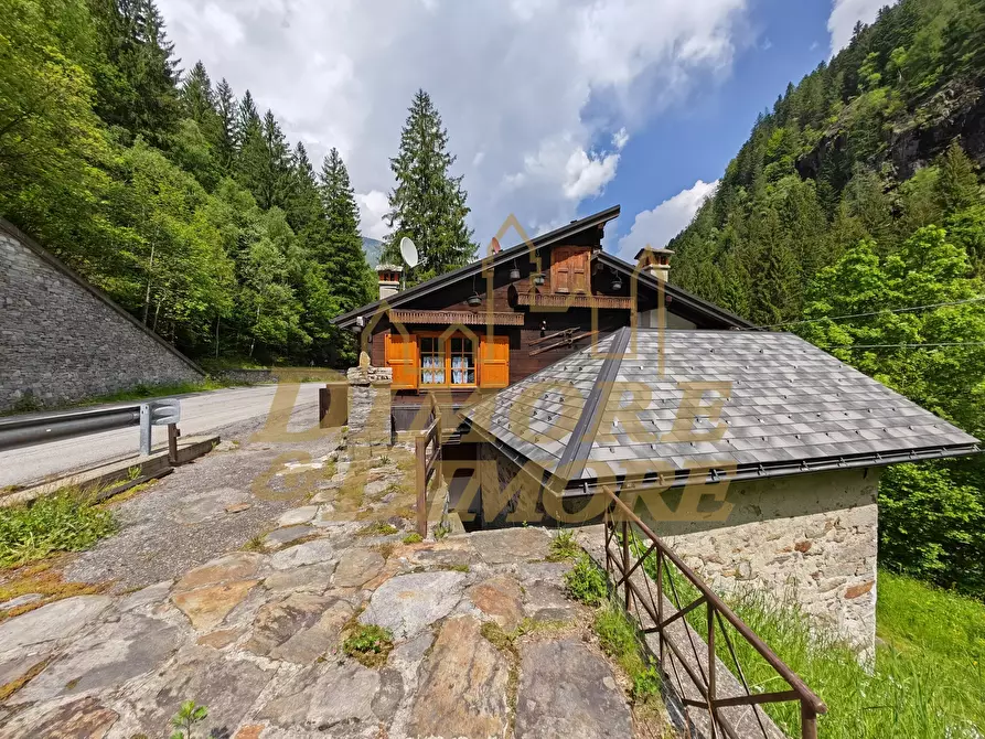 Immagine 2 di Trilocale in vendita  in Via Monterosa 504 a Macugnaga