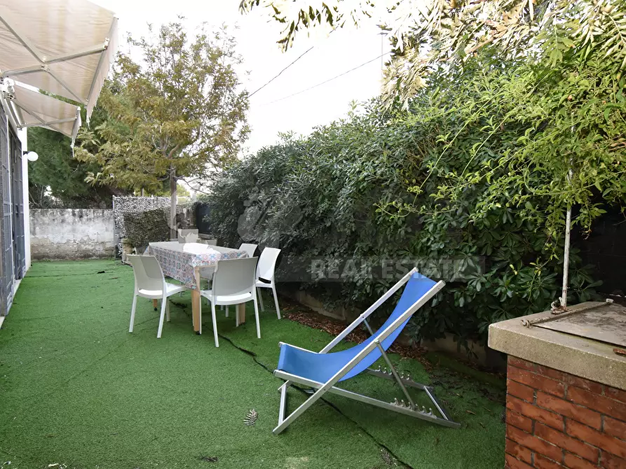 Immagine 1 di Villa in vendita  in Via Pianosa 1 a Lecce