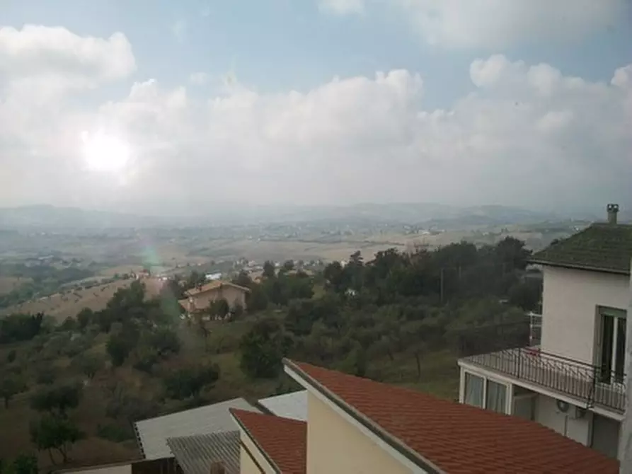 Immagine 25 di Trilocale in vendita  in VIA DEI MARSI a Castel Frentano