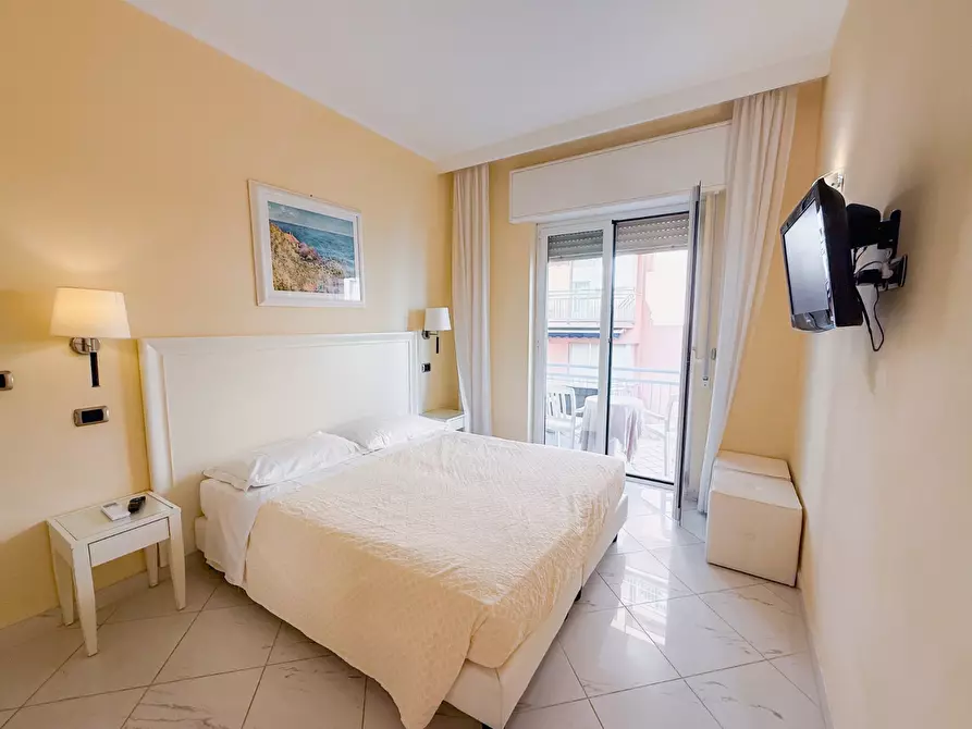 Immagine 5 di Bilocale in vendita  in Via Roma a Alassio