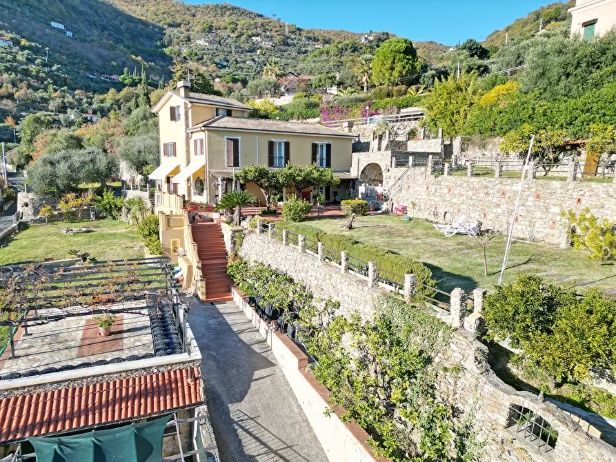 Immagine 39 di Villa in vendita  in Via Adelasia a Alassio