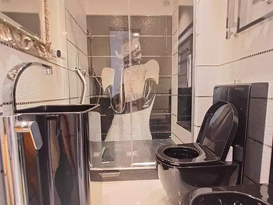 Immagine 7 di Appartamento in vendita  in Via Bogliolo a Alassio