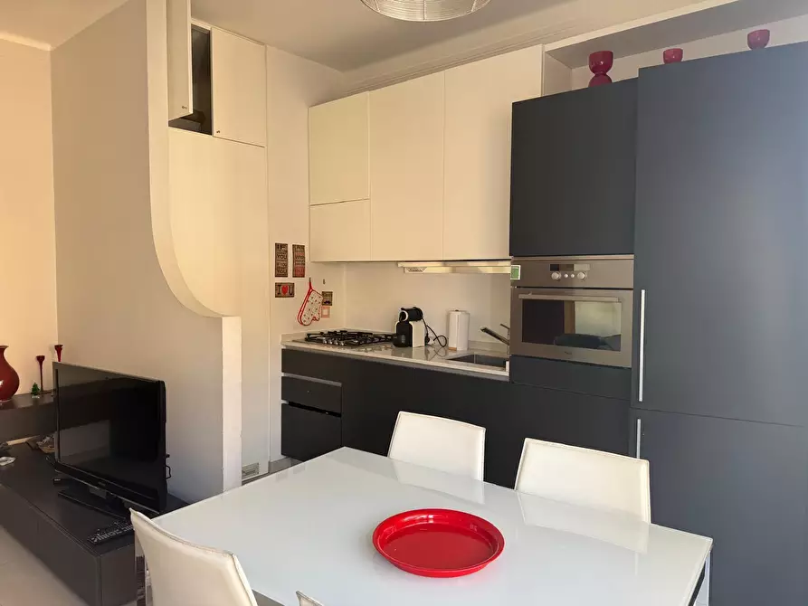 Immagine 9 di Trilocale in vendita  in Via Leonardo da Vinci a Alassio