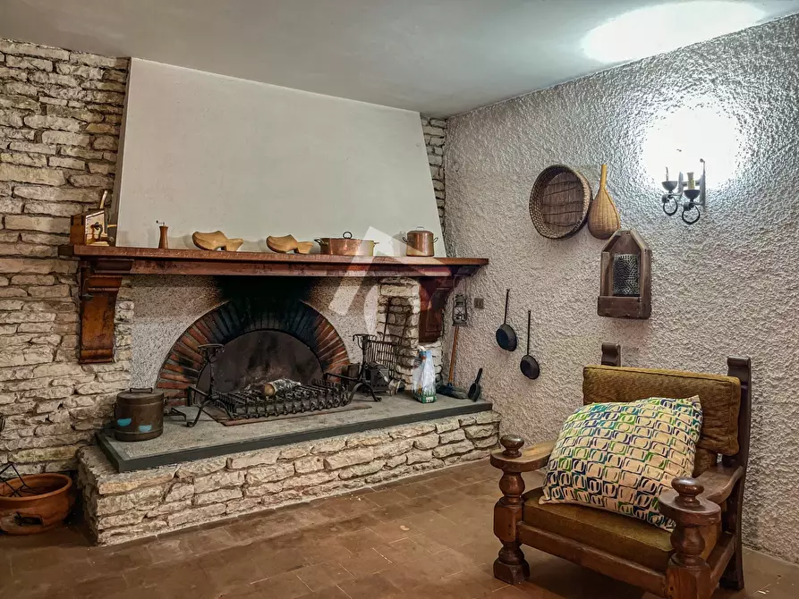 Immagine 46 di Villa in vendita  a Jesi