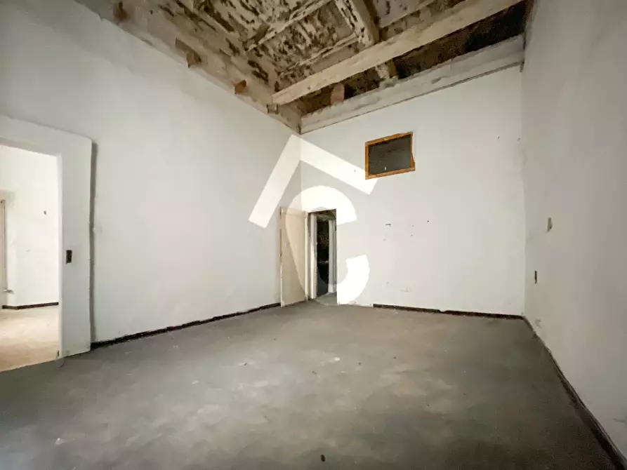 Immagine 9 di Pentalocale in vendita  a Jesi