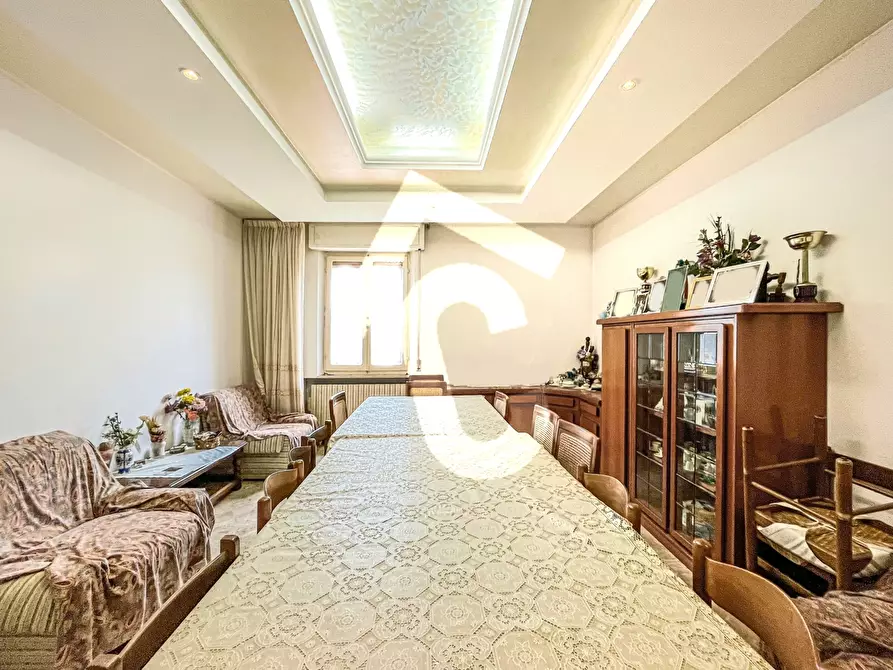 Immagine 2 di Casa indipendente in vendita  a Jesi