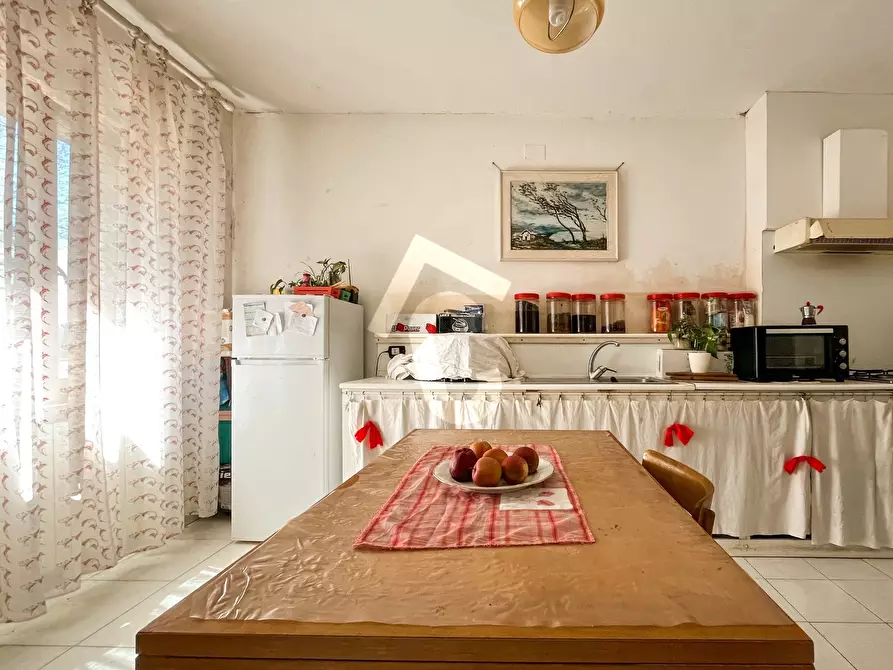 Immagine 7 di Casa indipendente in vendita  a Jesi