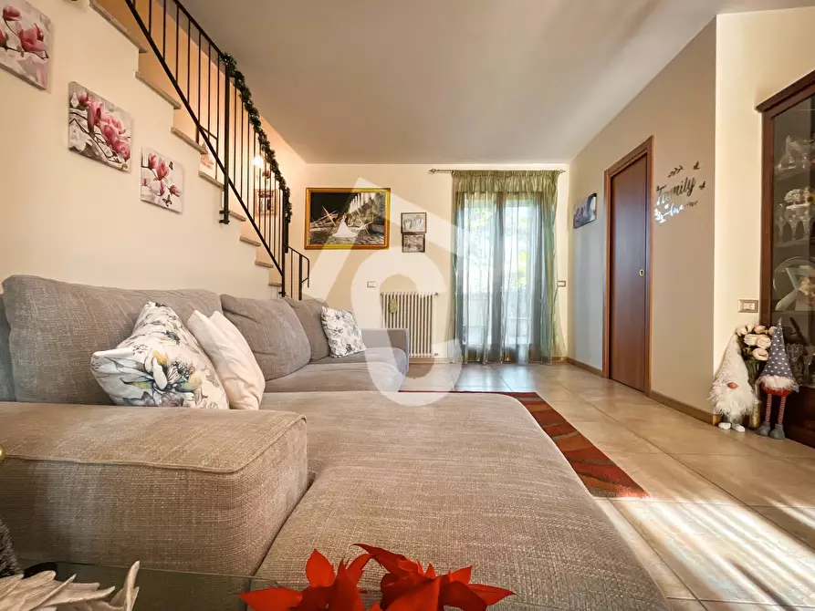 Immagine 16 di Villetta a schiera in vendita  a Castelplanio