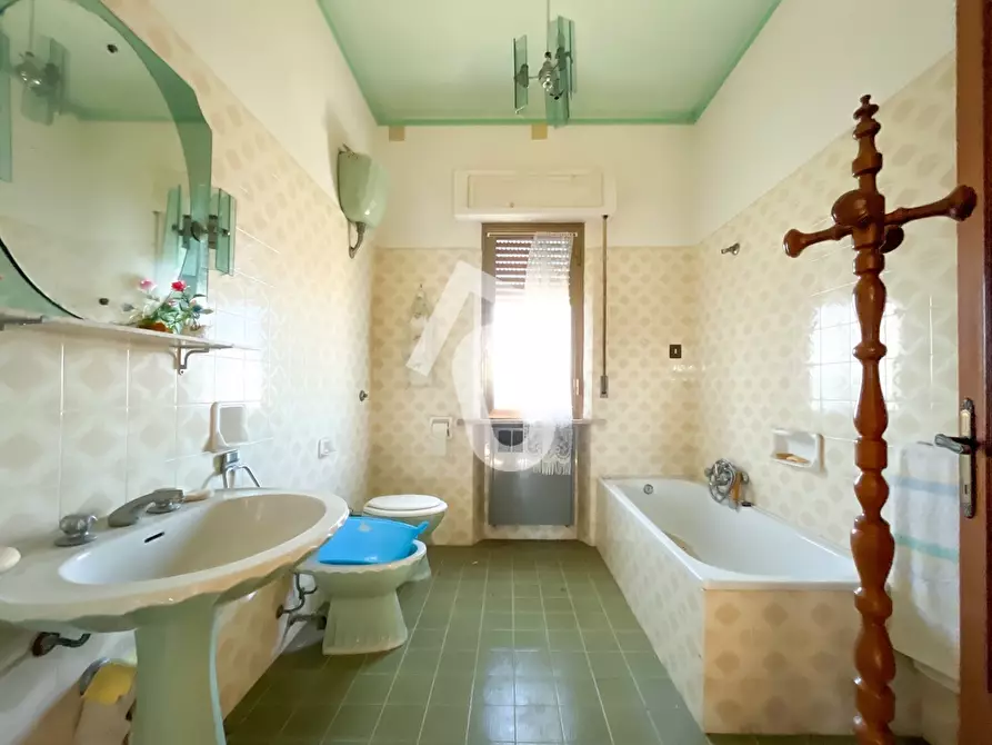 Immagine 38 di Casa indipendente in vendita  a Montecarotto