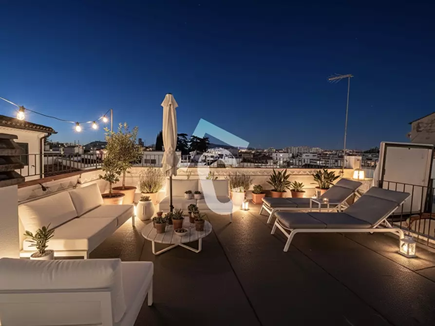 Immagine 1 di Casa bifamiliare in vendita  a Jesi