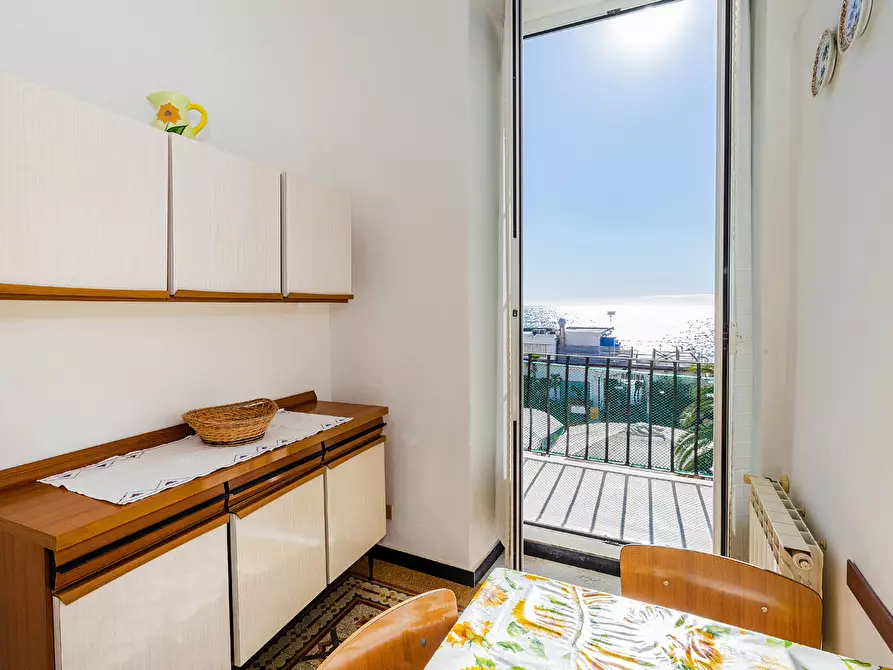 Immagine 39 di Trilocale in affitto  in Piazza Vittorio Emanuele II a Finale Ligure