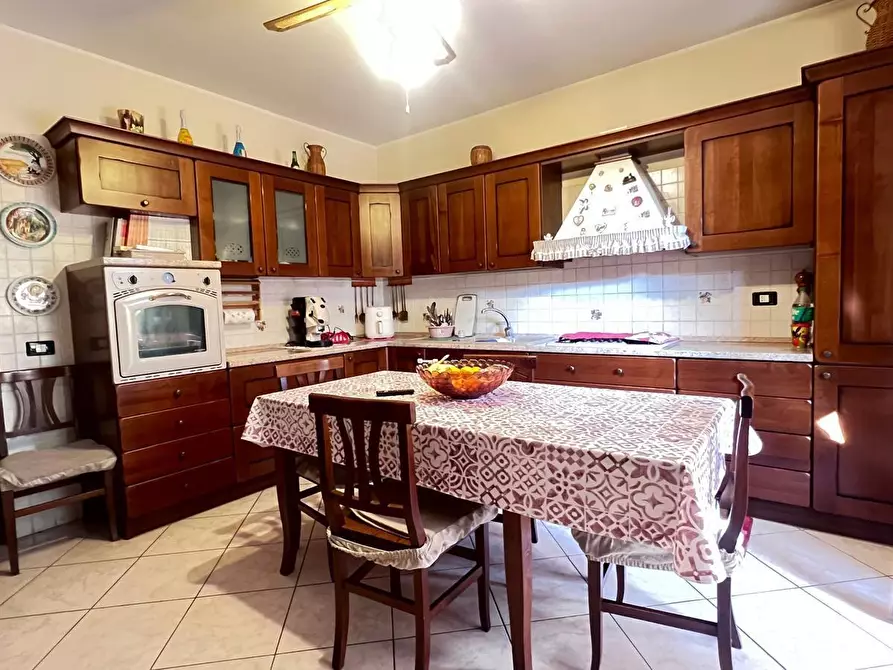 Immagine 11 di Appartamento in vendita  a Mascalucia