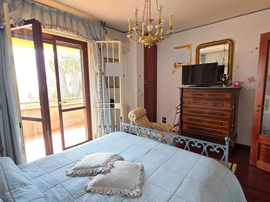 Immagine 46 di Villa in vendita  a Aci Castello