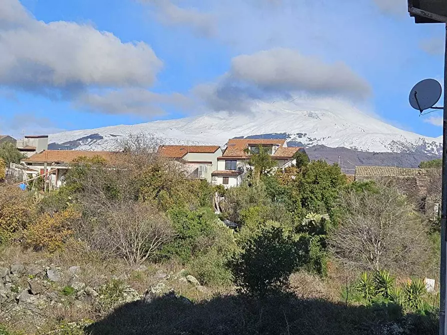 Immagine 21 di Appartamento in vendita  a Pedara