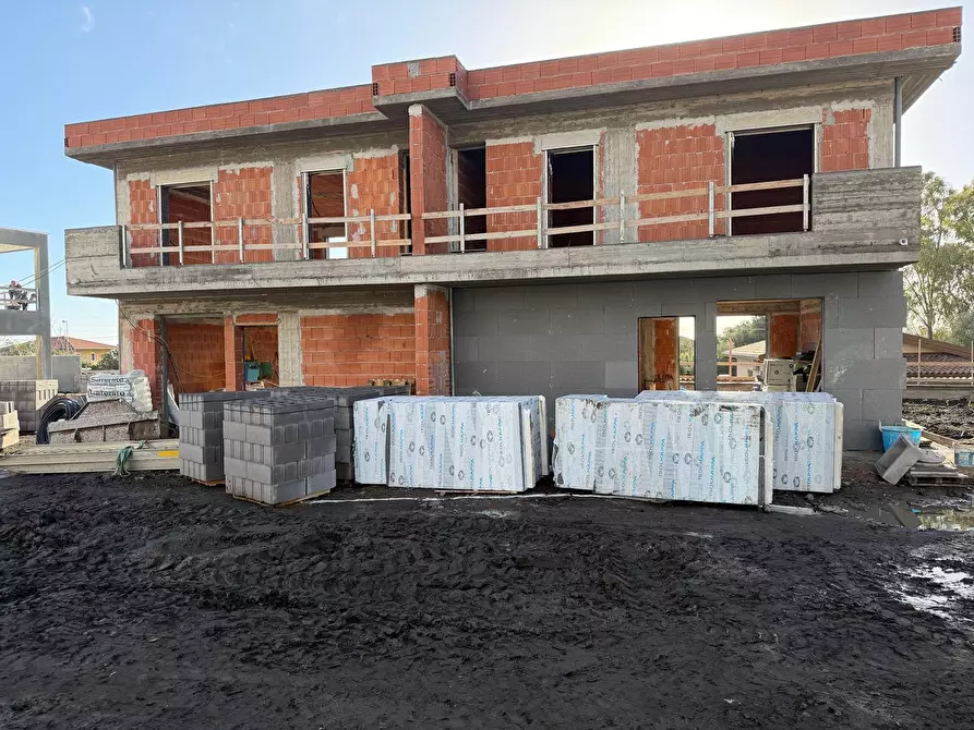 Immagine 3 di Villa in vendita  a San Giovanni La Punta