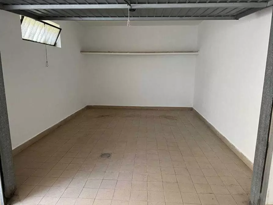 Immagine 29 di Appartamento in vendita  a Gravina Di Catania