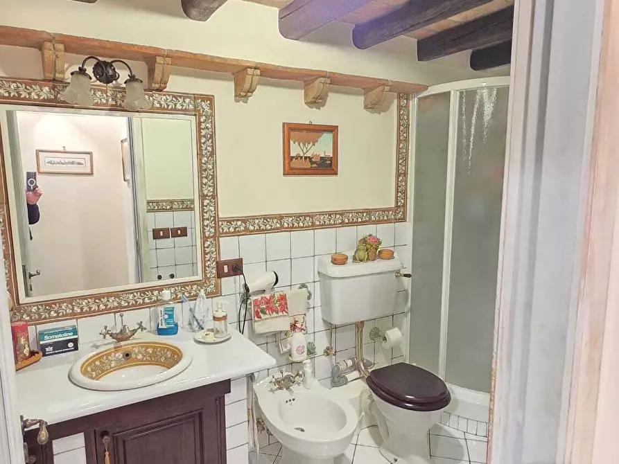 Immagine 19 di Villa in vendita  a Aci Castello