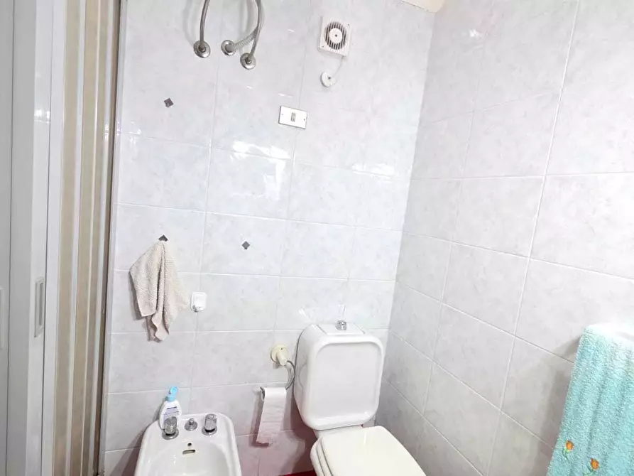 Immagine 10 di Appartamento in vendita  a Roccalumera