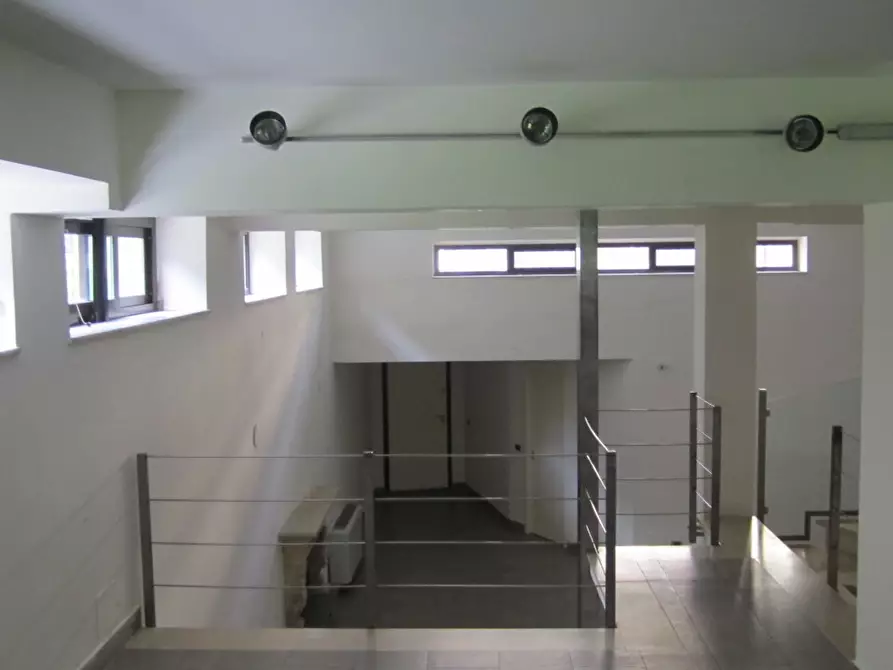 Immagine 15 di Villa in vendita  a Tremestieri Etneo