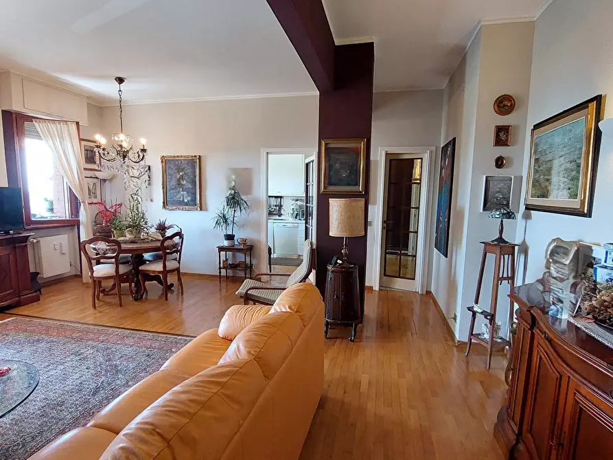 Immagine 17 di Trilocale in vendita  in Via Domenico Chiodo 25 a Genova