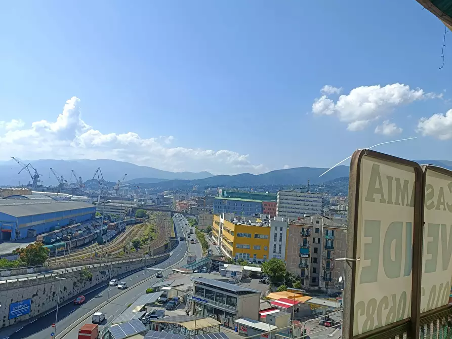 Immagine 5 di Appartamento in affitto  in Via dell'Acciaio 125 a Genova