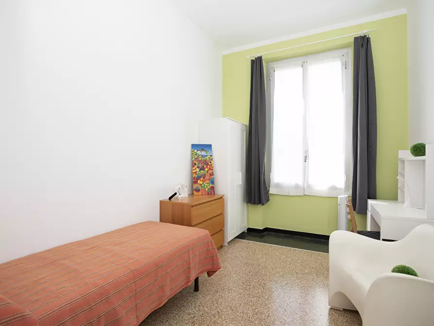 Immagine 15 di Ufficio in vendita  in Via Fieschi a Genova