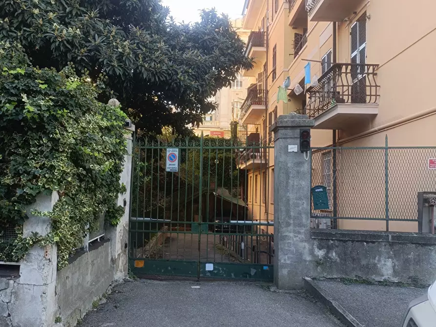 Immagine 24 di Garage in vendita  in Viale Cambiaso 6 a Genova