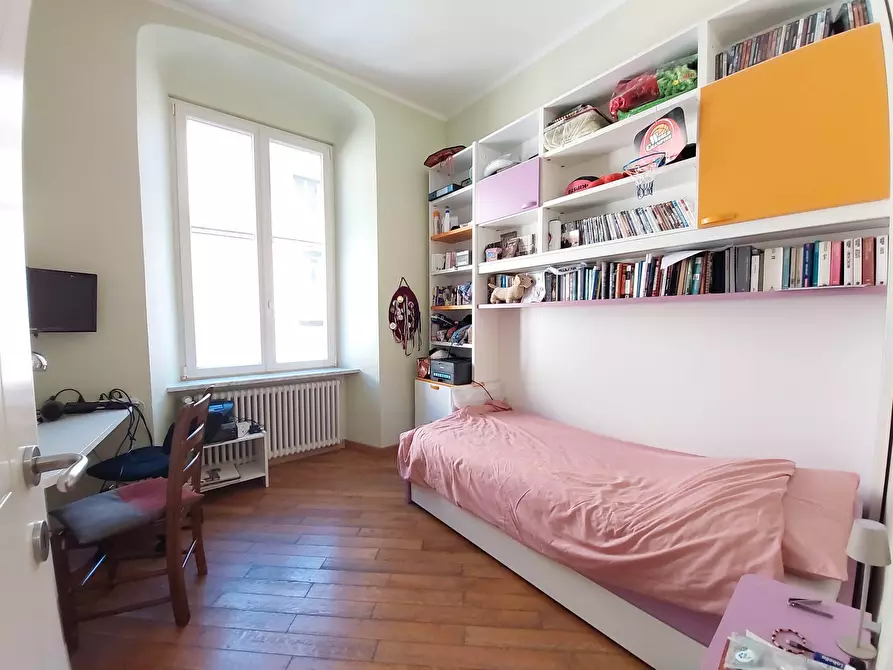 Immagine 15 di Quadrilocale in vendita  in Via Nino Bixio 4 a Genova