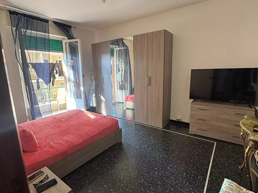 Immagine 11 di Bilocale in vendita  a Genova