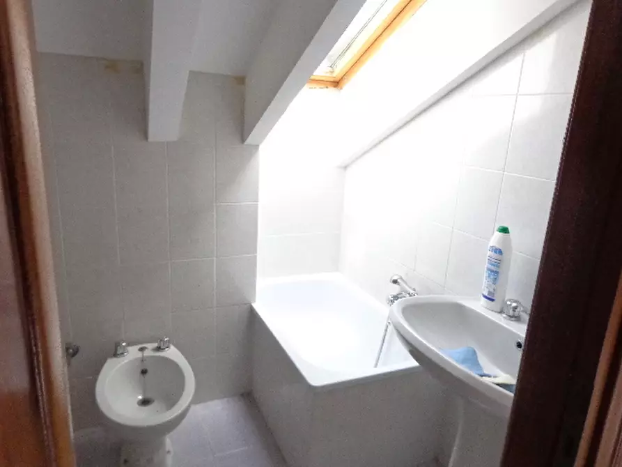 Immagine 3 di Appartamento in vendita  in Via Scavino 21 a Varazze