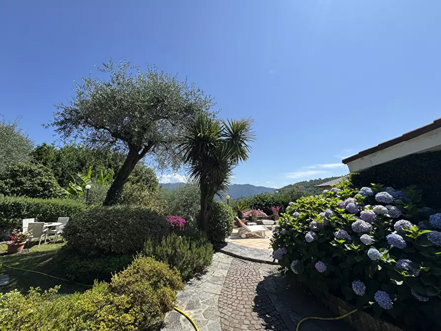 Immagine 13 di Casa indipendente in vendita  in Via San Massimo 106 a Rapallo