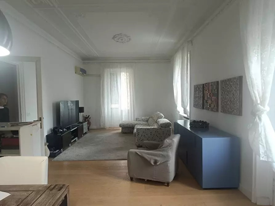 Immagine 3 di Appartamento in vendita  in Via Nizza 8 a Genova
