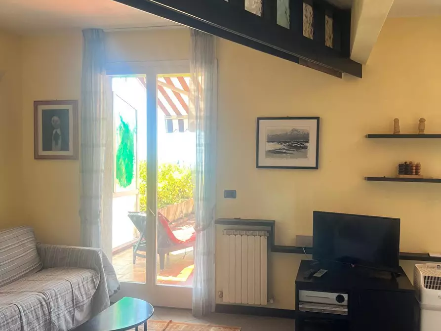 Immagine 11 di Bilocale in affitto  in Via al Castello 4 a Leivi