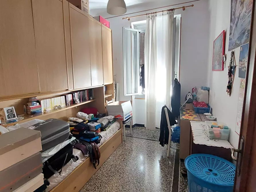 Immagine 12 di Pentalocale in vendita  in Via Casata Centuriona a Genova