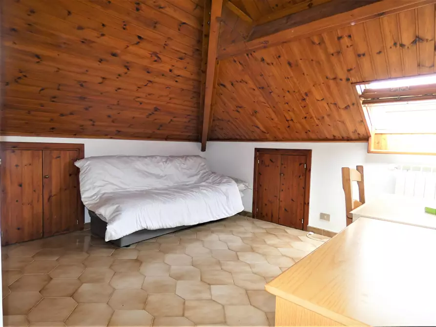 Immagine 17 di Appartamento in vendita  in Via Isonzo 16 a Loano