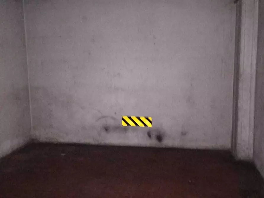 Immagine 4 di Garage in vendita  in Via Cristoforo Colombo 14 a Casella