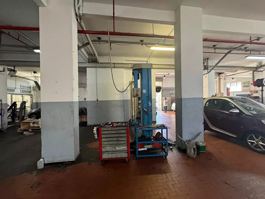 Immagine 7 di Capannone industriale in vendita  in Corso Europa 347 a Genova