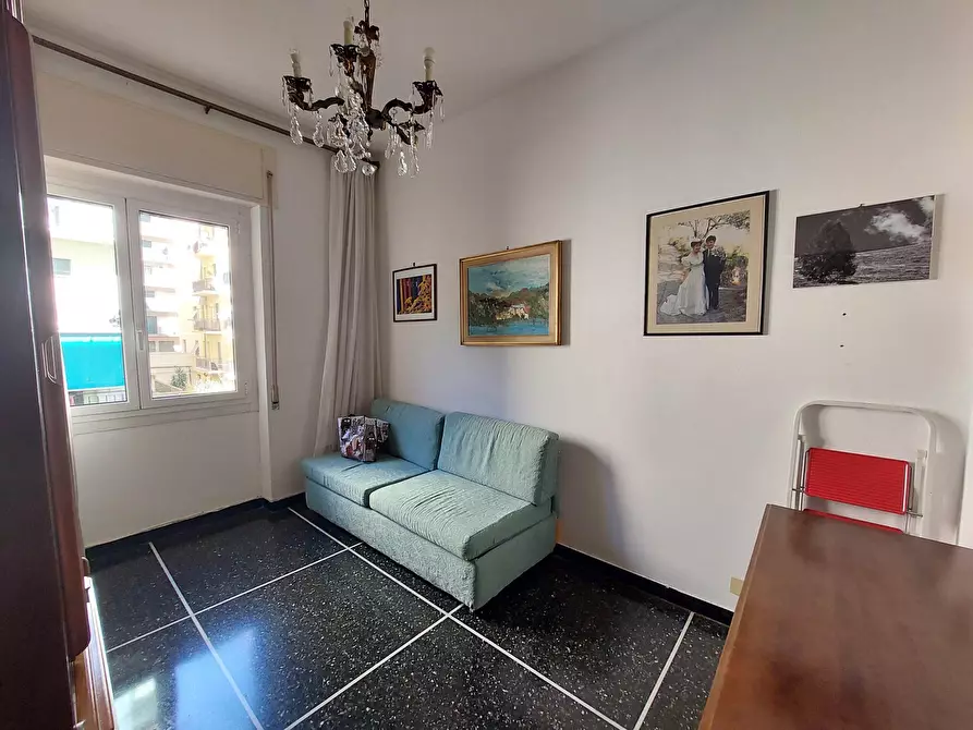 Immagine 6 di Bilocale in vendita  in Via Bartolomeo Carrea a Genova