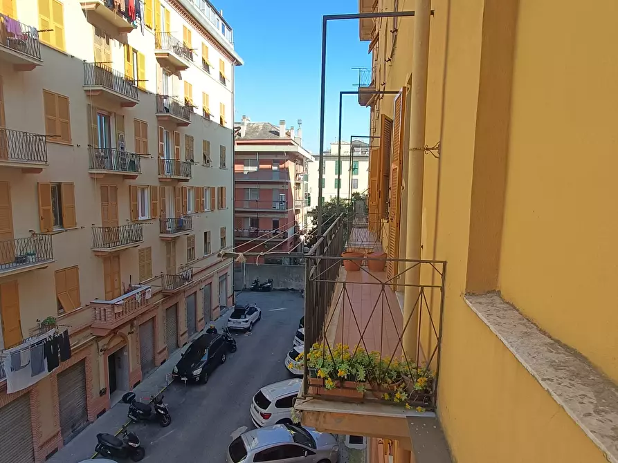 Immagine 33 di Pentalocale in vendita  in Via Paolo Antonio de Cavero 8 a Genova