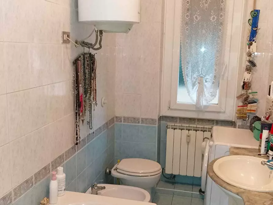 Immagine 46 di Trilocale in vendita  in Via Leonardo Montaldo 24 a Genova